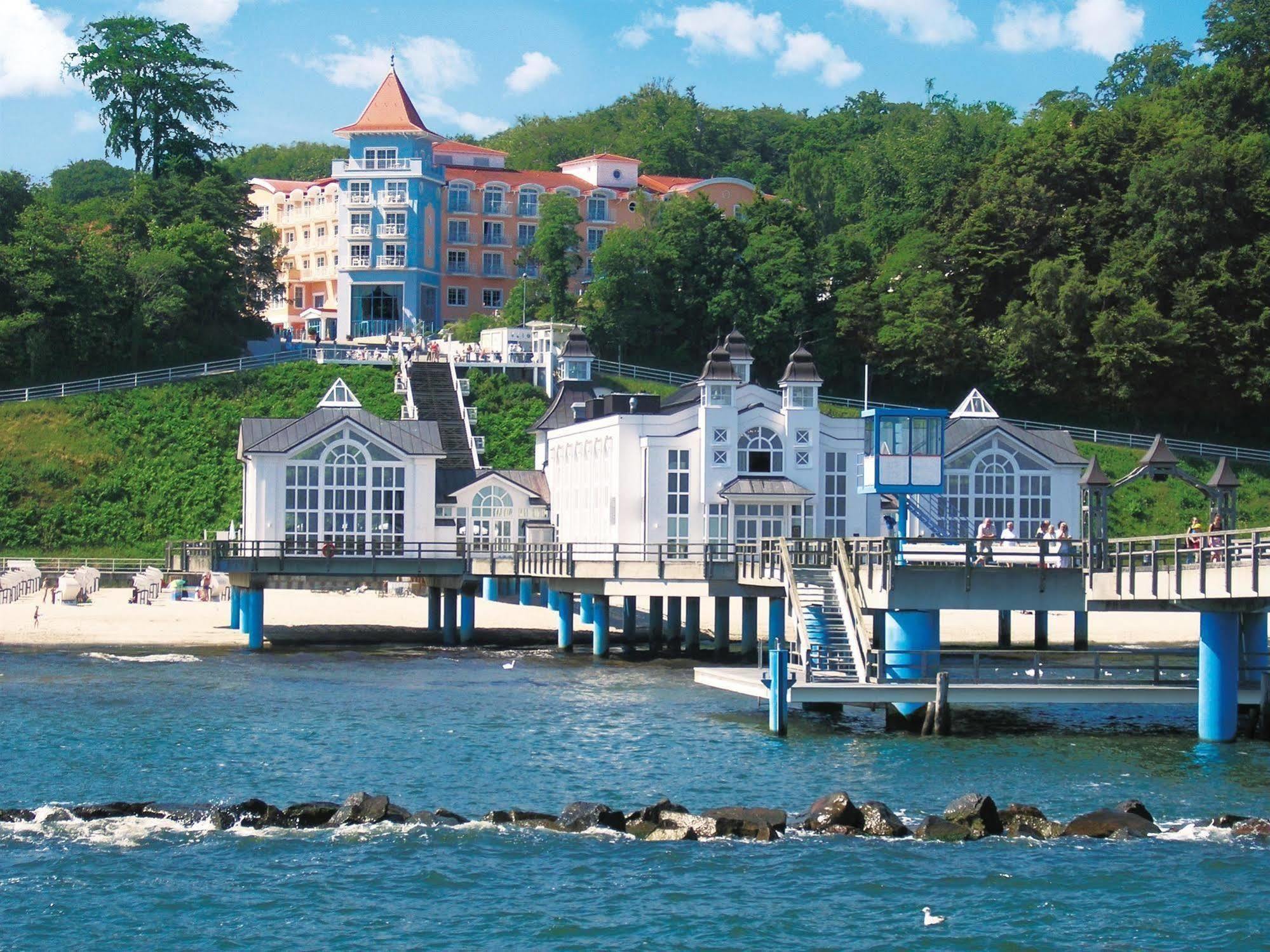 Kurhaus Sellin Hotel Bagian luar foto